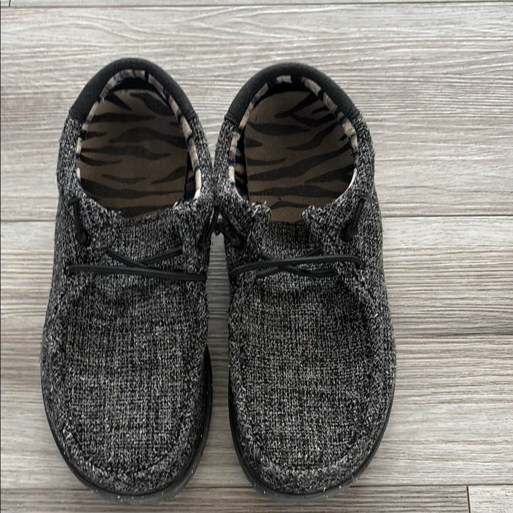 Casual Black Slip-On Men's Shoes